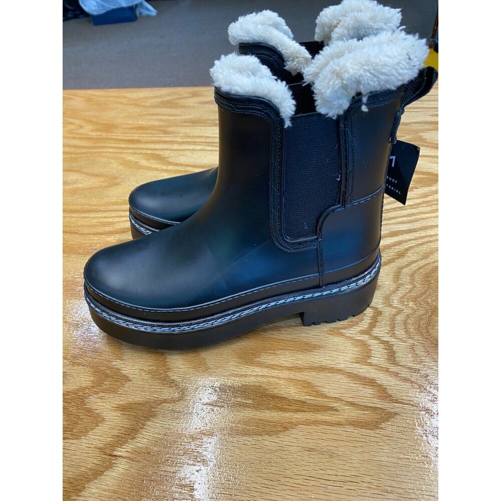 Marc Fisher LTD Fargo Sherpa Chelsea Boots Women's 5 M Black Leather Slip On S13 - Picture 2 of 6